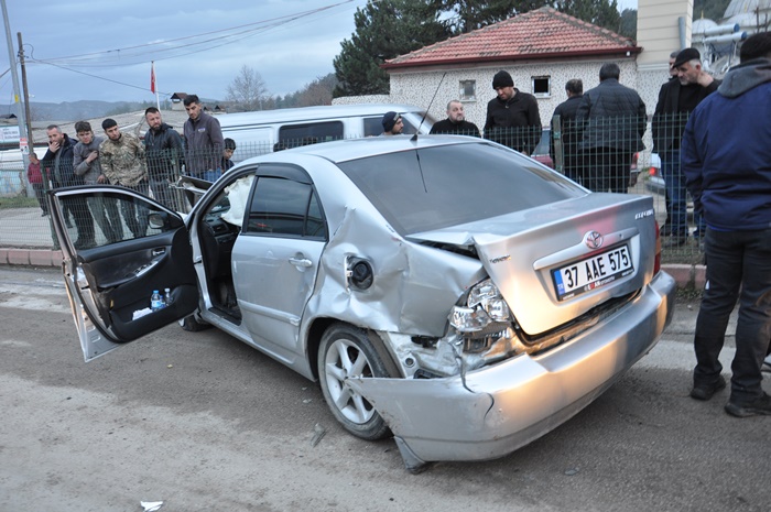 boyabat haber gazetes trafik kazasi ambulans kaza 287698