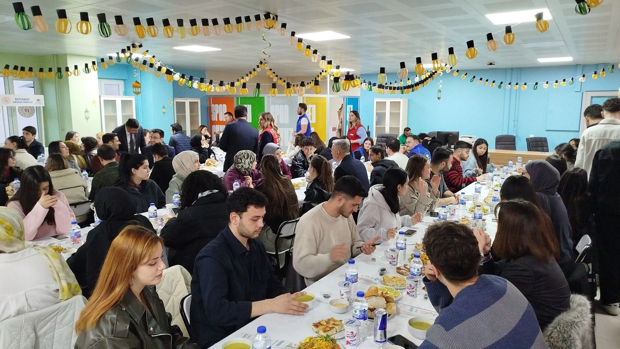Boyabat’ta Gönül Sofrası Üniversite Gençliği İftarda Buluştu