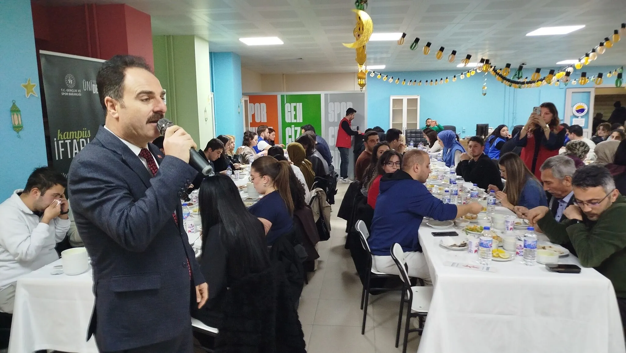 Boyabat'ta 2026 Kampüs İftarları kapsamında Sinop Üniversitesi öğrencileri iftar sofrasında