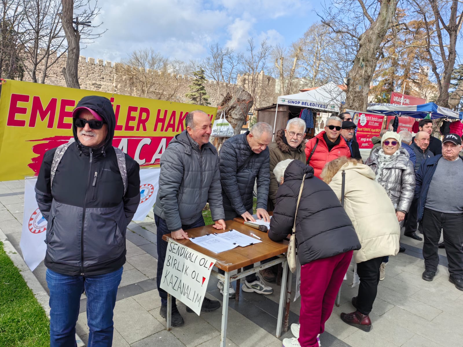 DİSK / Emekli-Sen'den sert açıklama: "4 bin liralık bayram ikramiyesi