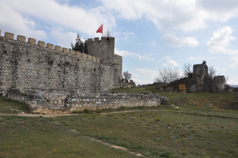 Sinop Boyabat 5.Kalesi kale gorulecek yerler tarihiDSC 6787