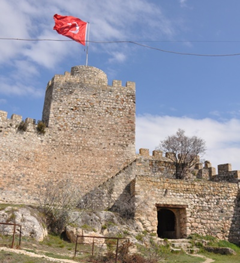 "Sinop Boyabat'ta gezilecek yerlerin başında gelen Boyabat Kalesi nerede, nasıl