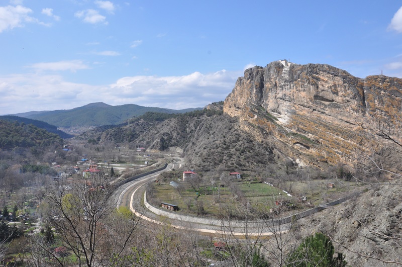 Sinop Boyabat 5.Kalesi kale gorulecek yerler tarihiDSC 6856