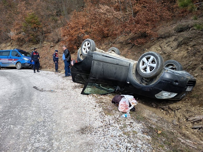 Durağan'da Şarampole Yuvarlanan Araçta Kalp Krizi Geçiren Vatandaş Hayatını Kaybetti