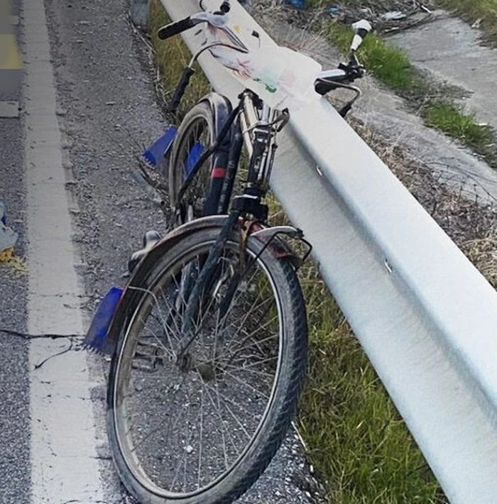 Samsun Alaçam'da 57 ACR 101 plakalı otomobil ile bisikletin çarpışması