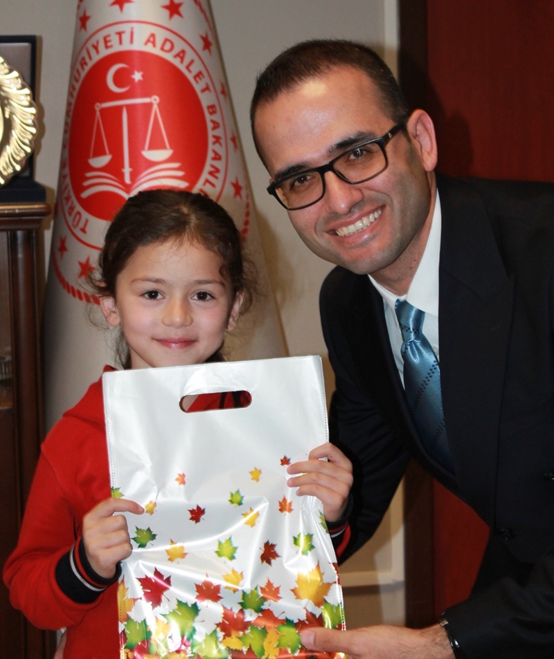 23 nisan cocuk bayrami bassavci koltuk devri ugur akin 3434567