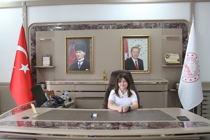 23 nisan cocuklar kaymakam oldular12