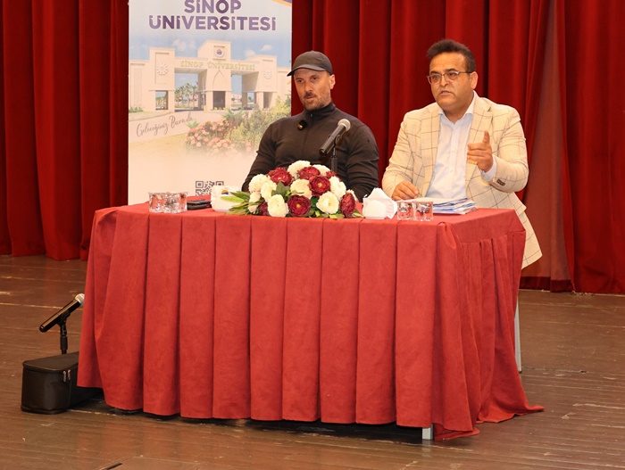 Sinop Üniversitesi Bilim İletişimi Ofisi tarafından düzenlenen “Dijital Bağımlılık ile