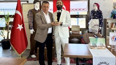 Uluslararası alanda tanınan yazar ve barış aktivisti Akif Manaf, evrensel