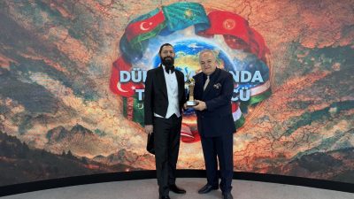 Uluslararası alanda tanınan barış aktivisti ve yazar Akif Manaf, dünya