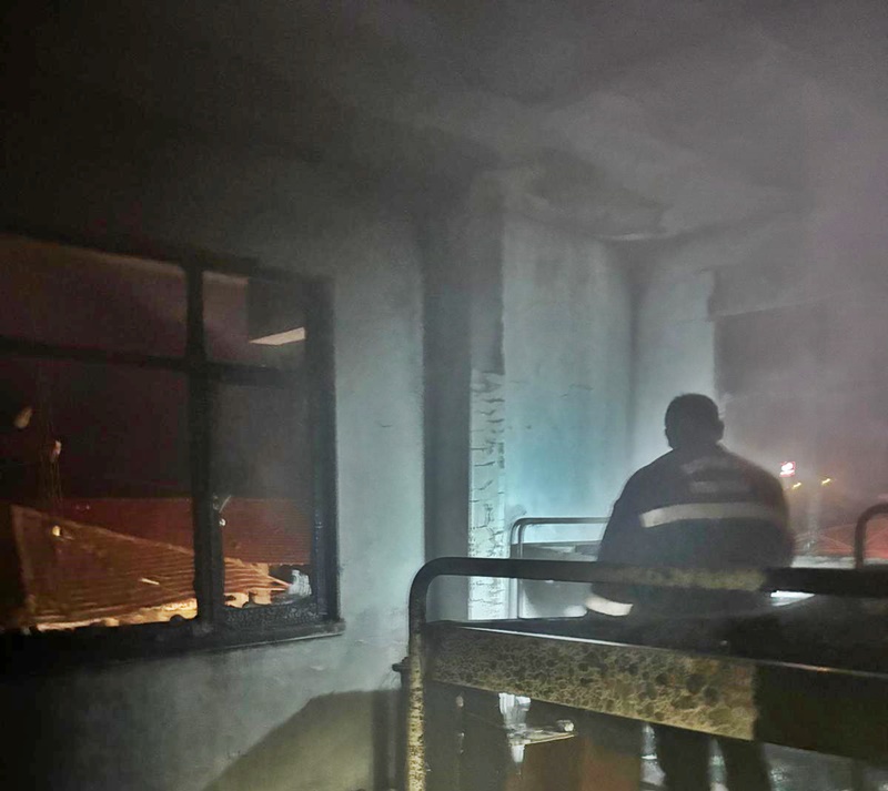 Boyabat’ta Tuğla Fabrikası Yangını! Alevler Bekçi Odasından Yükseldi