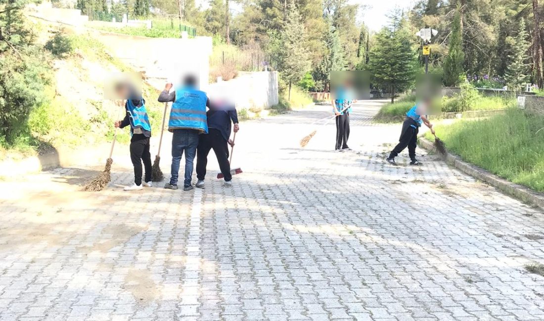Boyabat Şehir Mezarlığı Bayram Öncesi Ziyarete Hazır 
