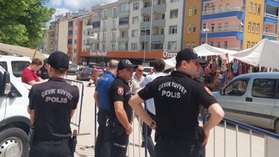 Sinop’un Boyabat ilçesinde Kurban Bayramı öncesi son Pazartesi günü, yoğun