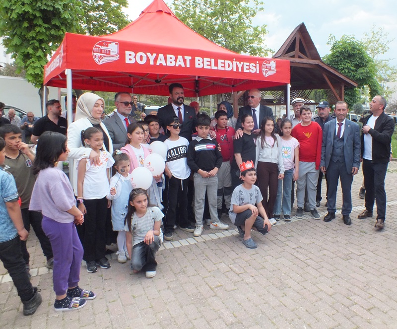 boyabat belediyesi alpaslan turkes parki cocuk dunyasi acilisi haberleri04