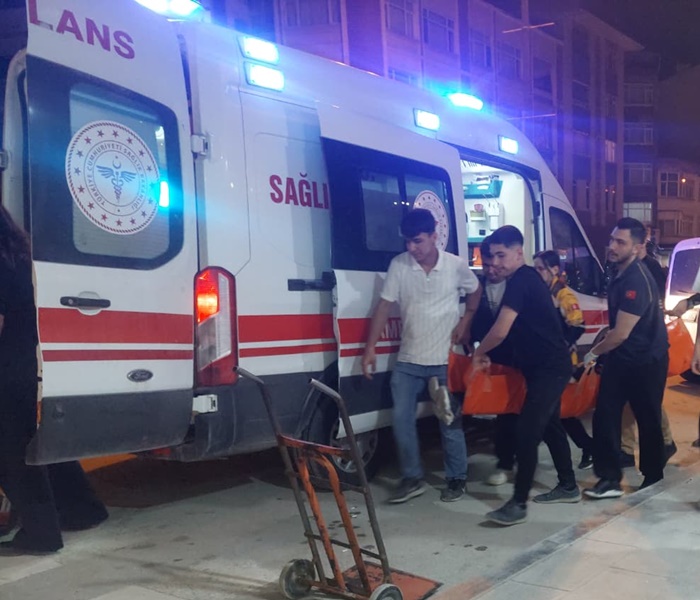 Boyabat Dörtyol’da Korkutan Anlar Genç Çocuk Aniden Yere Yığıldı! 1 Boyabat Dörtyol’da Korkutan Anlar Genç Çocuk Aniden Yere Yığıldı!