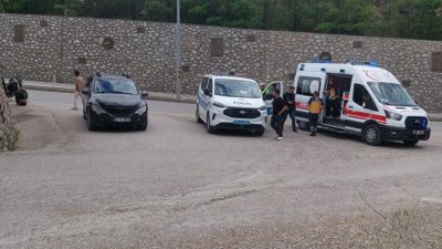 Boyabat Osman Köyü virajındaki motosiklet kazasında koruyucu kıyafet hayat kurtardı!