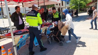 Boyabat’ta Trafik Haftası etkinlikleri, trafik bilincini artırmak ve daha güvenli