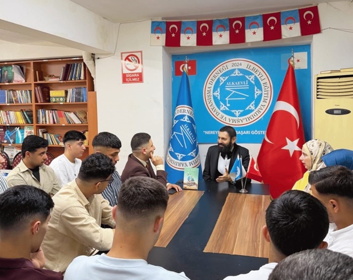 Akif Manaf’a “Eğitim ve Barış Ödülü444