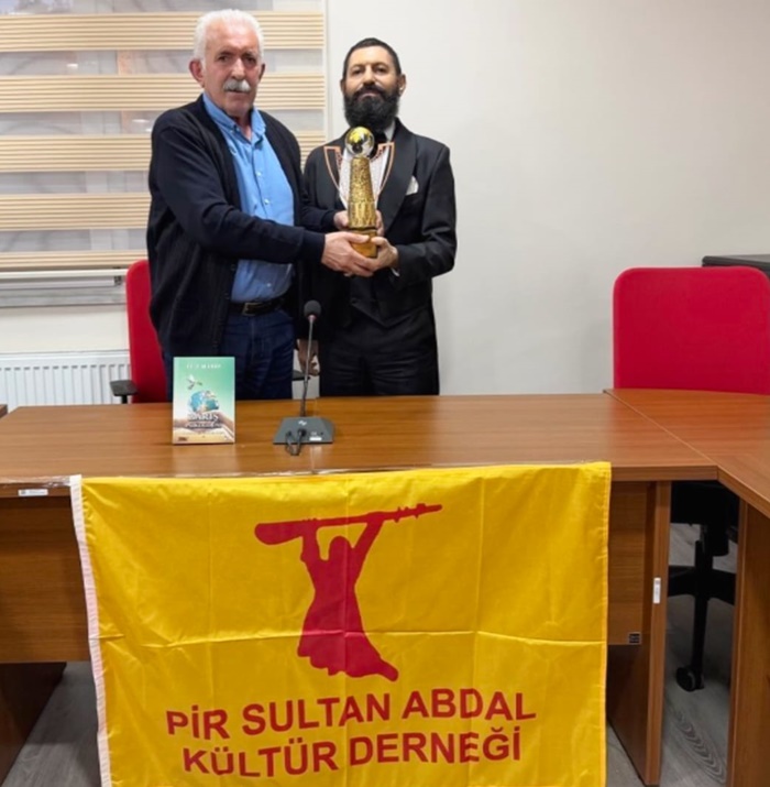 Akif Manaf, barış alanındaki çalışmaları nedeniyle Pir Sultan Abdal Kültür