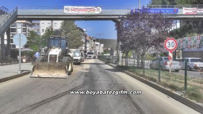 Boyabat’ta sabah saatlerinde meydana gelen trafik kazasında, yola dökülen yağ