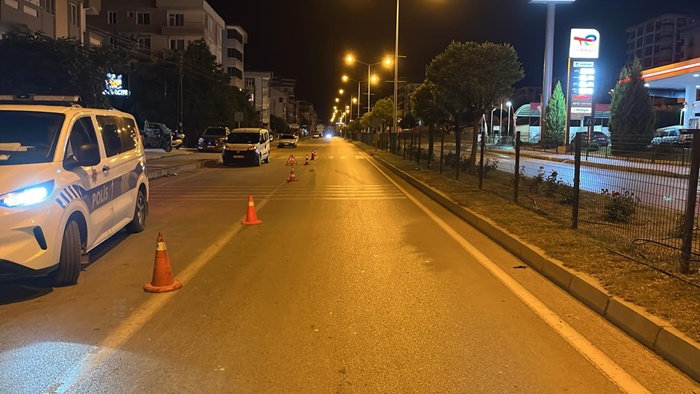 Boyabat-Durağan Yolunda Kontrolden Çıkan Araç Kaza Yaptı 2 yaralı 1 Boyabat-Durağan Yolunda Kontrolden Çıkan Araç Kaza Yaptı 2 yaralı88