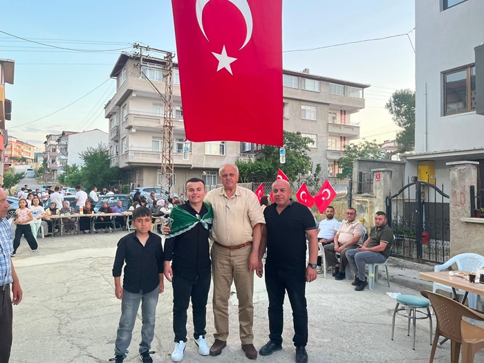 Boyabat Belediye Başkanı Hasan Kara, belediye personeli Şükrü Tüysüz’ün oğlu