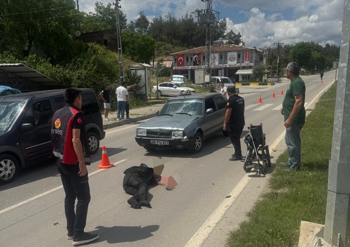 "Boyabat'ta İtfaiye Kavşağı'nda 26 FU 377 plakalı otomobil, engelli aracıyla