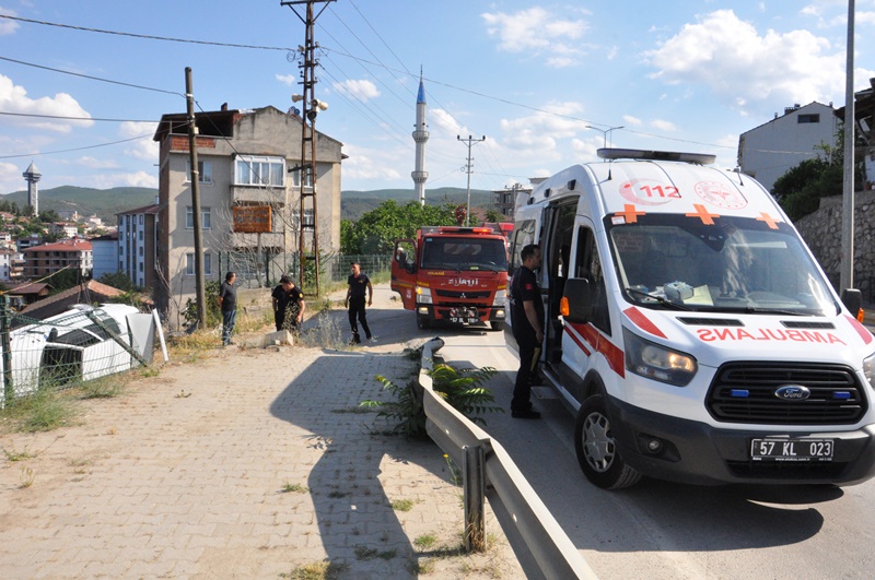 Boyabat Yeni Mahallede Korkutan Kaza Yetkililer Bu Viraj İçin Ne Bekliyor?99