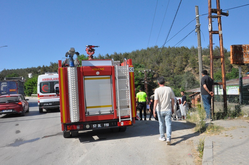 sinop boyabat trafik kazasi otomobil takla attiDSC 8719