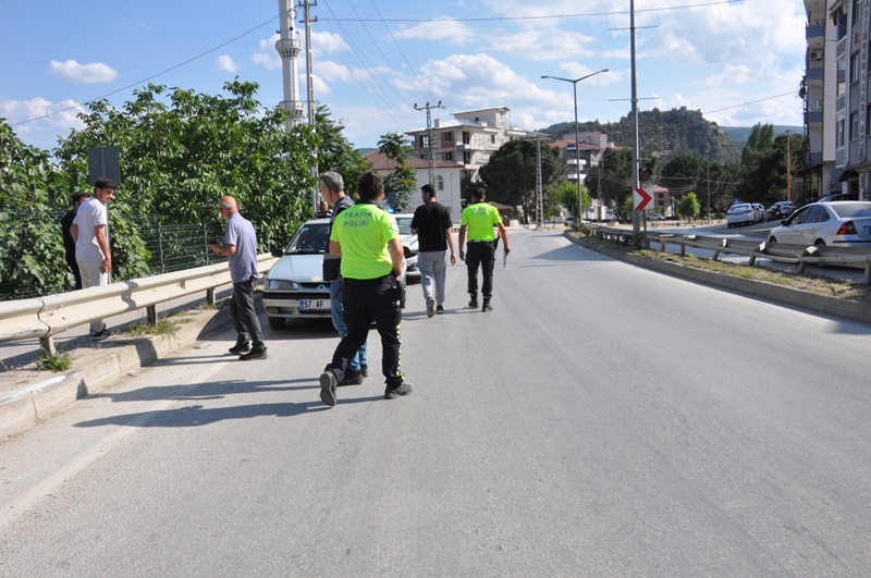 sinop boyabat trafik kazasi otomobil takla attiDSC 8723