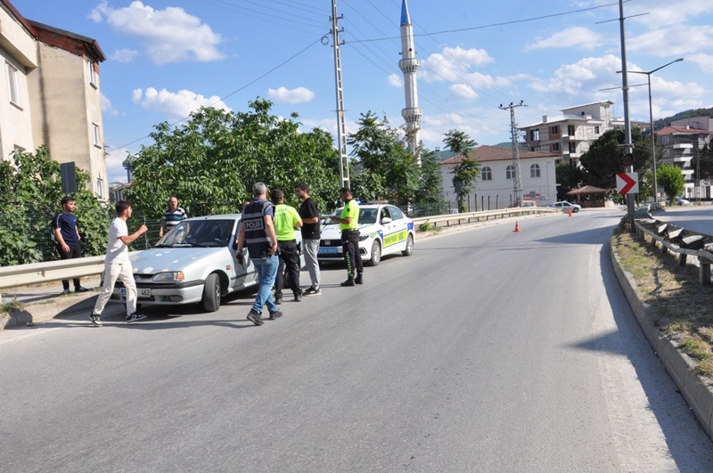 Boyabat Yeni Mahallede Korkutan Kaza Yetkililer Bu Viraj İçin Ne Bekliyor?33