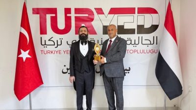 Nobel Barış Ödülü adayı yazar Akif Manaf'a küresel barışa katkılarından