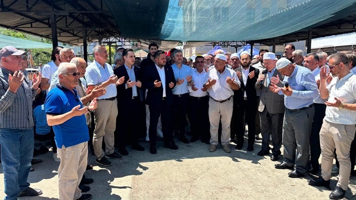 Durağan Belediyesi tarafından organize edilen Yağmur ve Şükür Duası programında