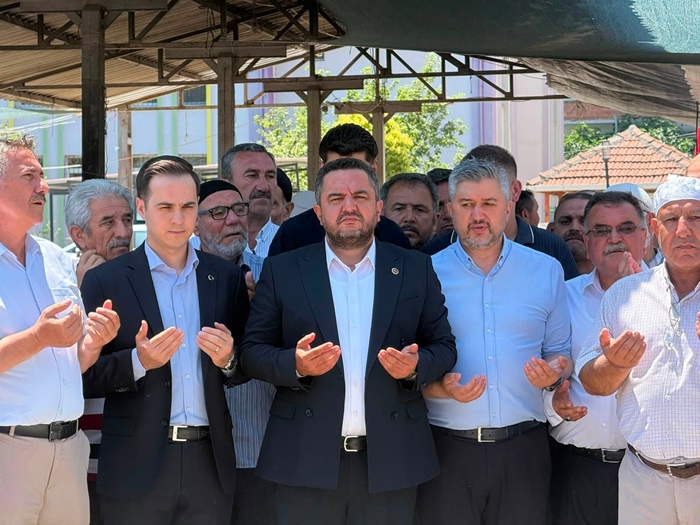 Durağan’da Yağmur ve Şükür Duası İlçe Halkı Birlik İçin Tek Yürek Oldu 1 Duragan Belediyesi Yagmur Sukur Duasi programi halk yuruyusu4354
