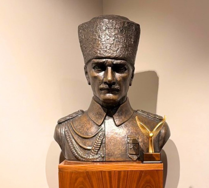 Akif Manaf Sağlık ve Barış Ödülü, Gazi Mustafa Kemal Atatürk'ün Aziz Hatırasına İthaf Edildi 2 Akif Manaf Sağlık ve Barış Ödülü, Gazi Mustafa Kemal Atatürk'ün Aziz Hatırasına İthaf Edildi57