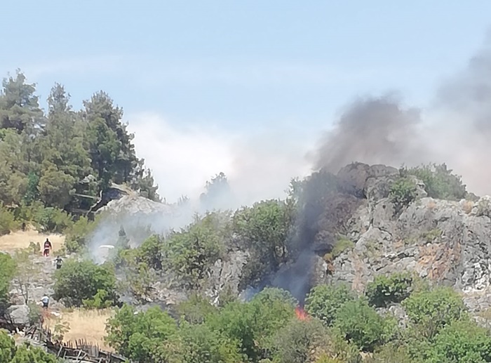 Boyabat Kalesi’nde Yangın Dumanları İtfaiyeyi Alarma Geçirdi!5757