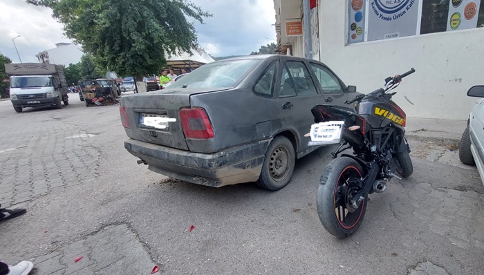 Boyabat'ta Motosiklet Ve Otomobil Kaza Yaptı 1 Yaralı575757