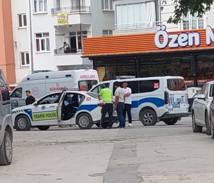 Boyabat'ta Motosiklet Ve Otomobil Kaza Yaptı 1 Yaralı