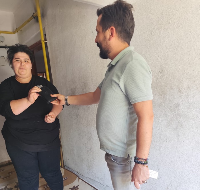 Sinop Boyabat'ta içinde altın ve para bulunan cüzdanını kaybeden vatandaş,