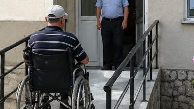 Sinop’un Saraydüzü ilçesinde ulaşım güçlüğü çeken engelli bir vatandaşın talebi