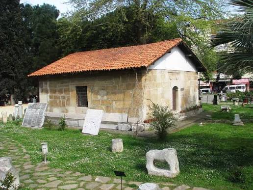 Osmanlı ve Candaroğulları Beyliği dönemine ışık tutan Sinop Aynalı Kadın