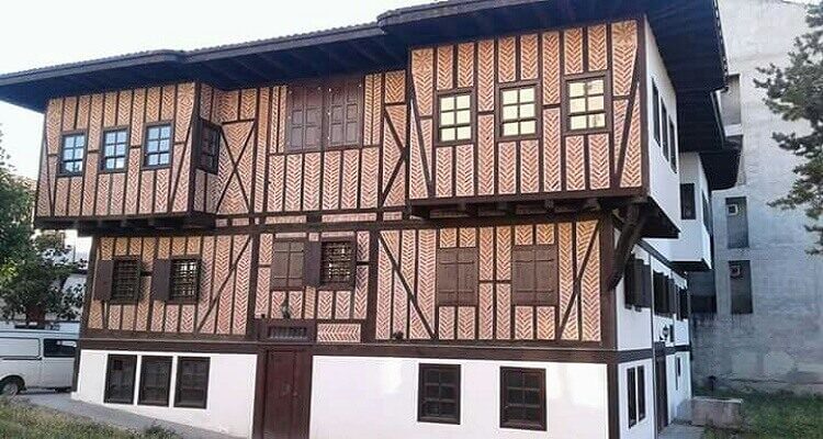 Tarihi Köprü: Adını Roma Eserinden Alan Boyabat'ın Komşu İlçesi 7 Gözlü Köprünün Hikayesi 7 Tarihi Köprü: Adını Roma Eserinden Alan Komşu İlçede 7 Gözlü Köprünün Hikayesi boyabat-57-37