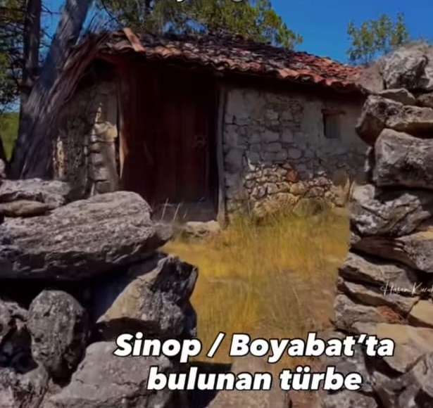Boyabat ilçesine bağlı Alibeyli Köyü'nün Avara Mahallesi'nde bulunan Avara Türbesi,