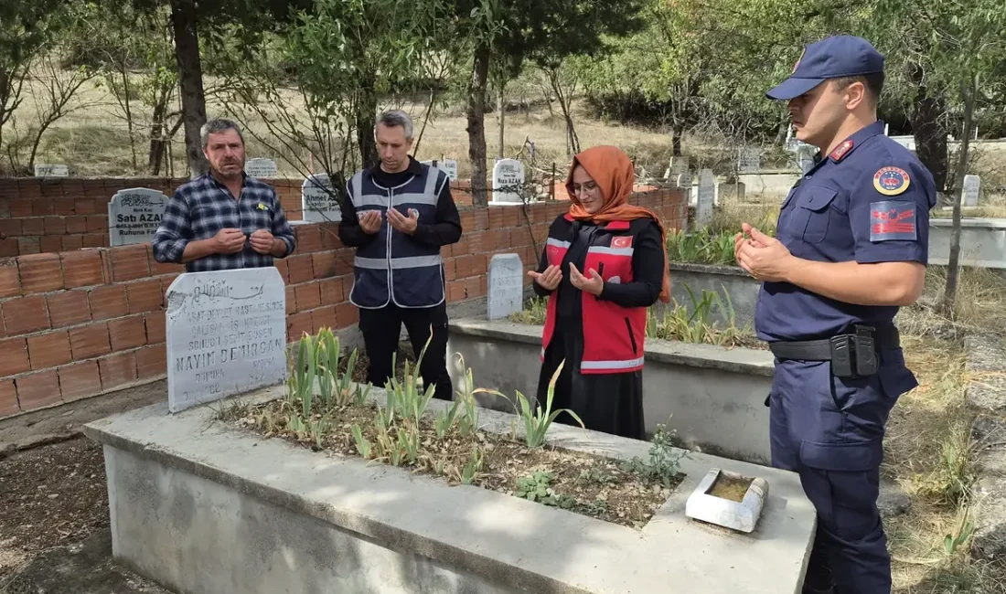 19 Eylül Gaziler Günü dolayısıyla Sinop’un Boyabat ilçesinde şehitlik ziyaretleri