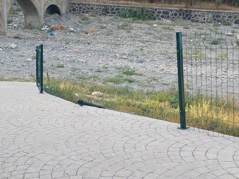 Boyabat Kalebağı Yürüyüş Yolunda Kamu Malına Çirkin Saldırı 1 Boyabat Kalebağı Yürüyüş Yolunda Kamu Malına Çirkin Saldırı57