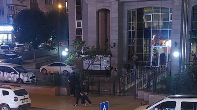 Sinop Narkotik ekiplerinin Boyabat'ta bir araçta düzenlediği uyuşturucu operasyonunda gözaltına