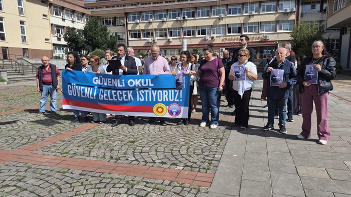 Eğitim-İş Sinop'tan Milli Eğitim Önünde Tepki: Okullar Güvenli Değil! 2 Eğitim-İş Sinop'tan Milli Eğitim Önünde Tepki: Okullar Güvenli Değil!5757
