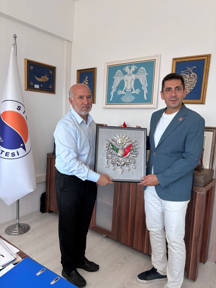 Sinop Üniversitesi Rektörü Prof. Dr. Şakir Taşdemir’e TÜGVA ve Vergi Başmüfettişliği Heyetinden Ziyaret 5 Sinop Universitesi Rektoru TUGVA Vergi Basmufettisligi mehmet derici123678
