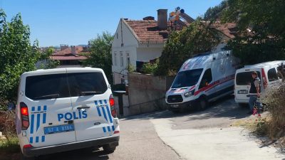 Sinop Boyabat Yeni Mahalle Akdoğan Sokak’ta yüksekten düşen kadın yaralandı.