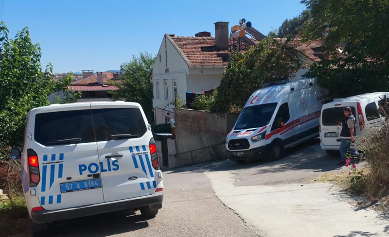 Boyabat Yeni Mahalle’de Yüksekten Düşen Kadın Yaralandı 2 Boyabat Yeni Mahalle’de Yüksekten Düşen Kadın Yaralandı